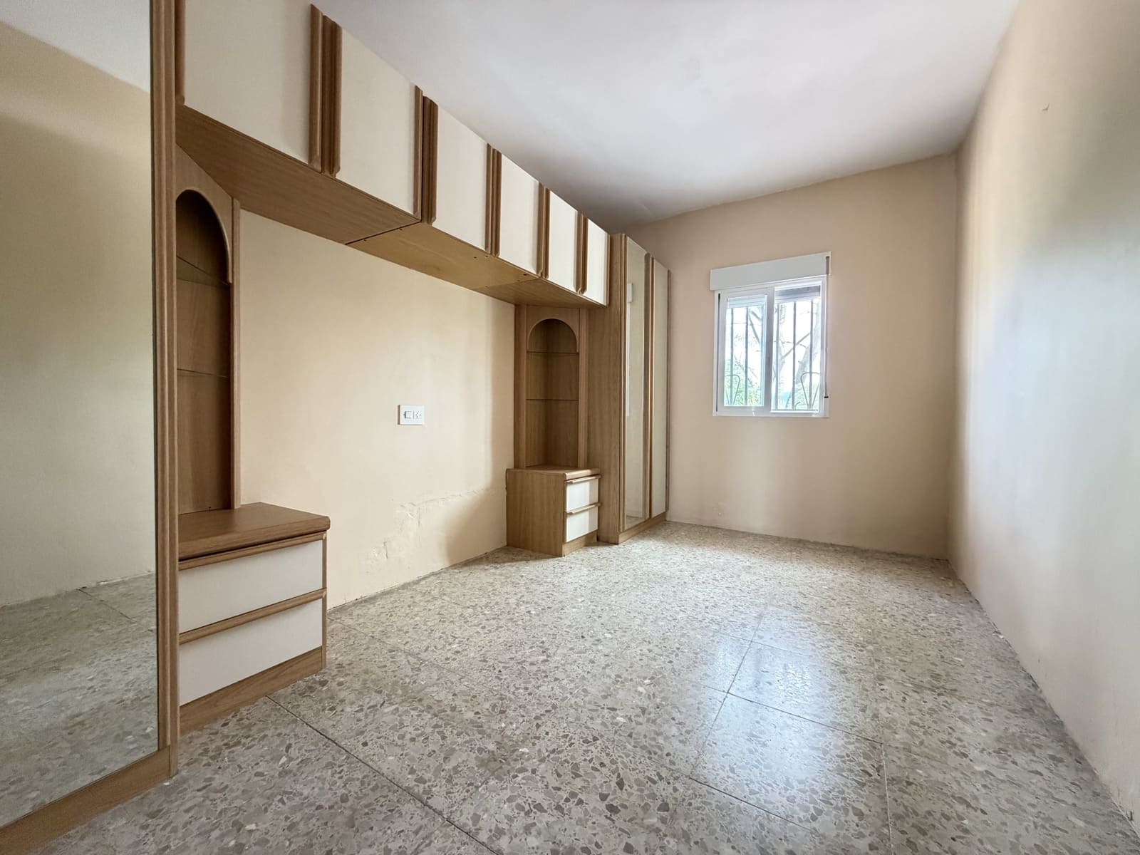 4 bedroom Finca/Country House for sale in Millena with pool garage - € 190,000 (Ref: 9937341)