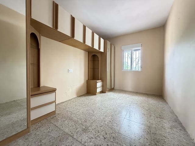 4 bedroom Finca/Country House for sale in Millena with pool garage - € 190,000 (Ref: 9937341)