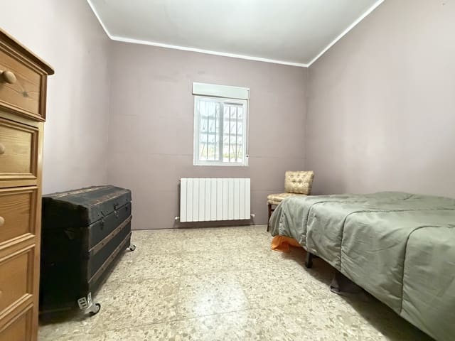 4 bedroom Finca/Country House for sale in Millena with pool garage - € 190,000 (Ref: 9937341)