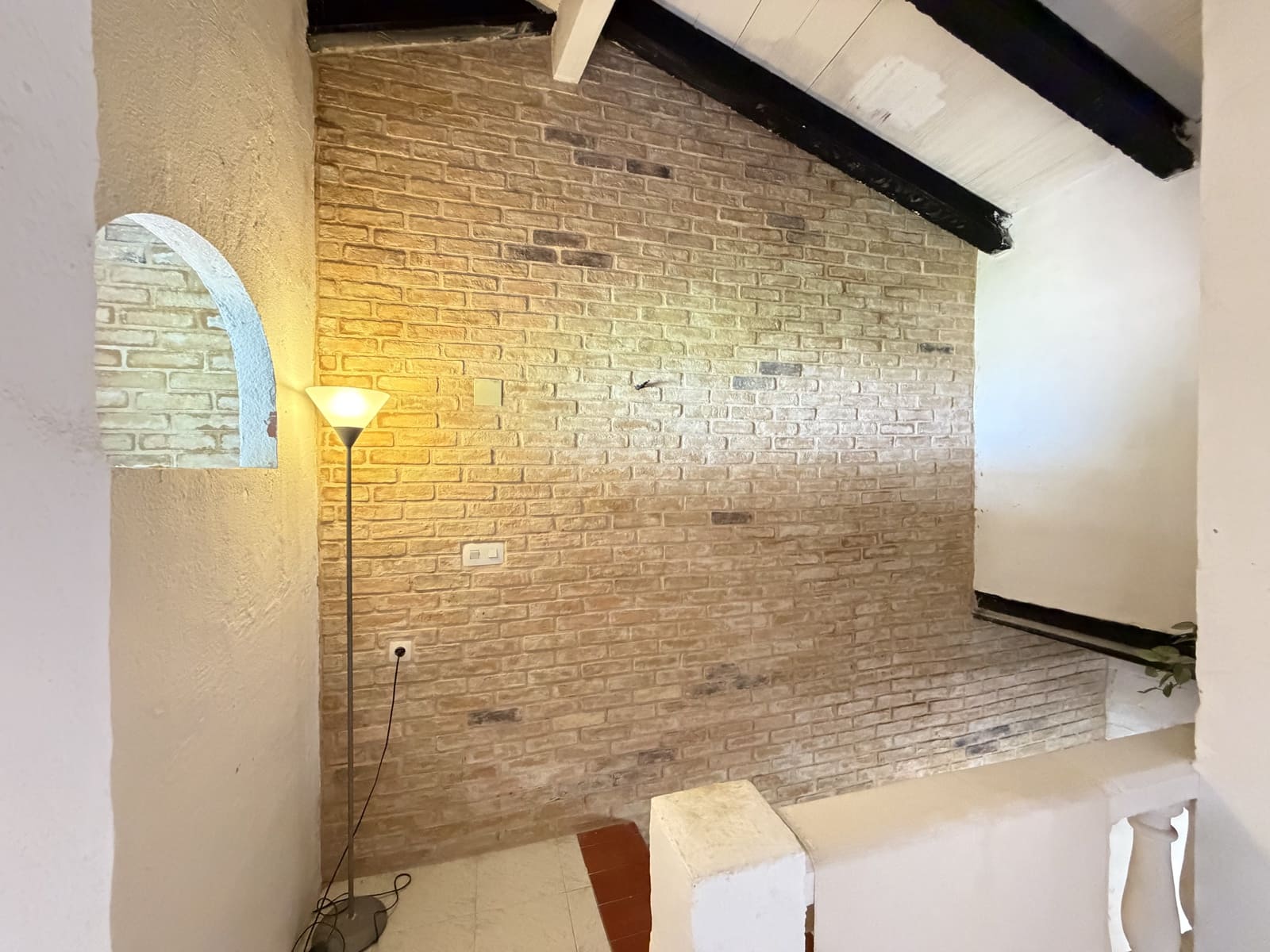 3 bedroom Townhouse for sale in Benimassot - € 75,000 (Ref: 9937384)
