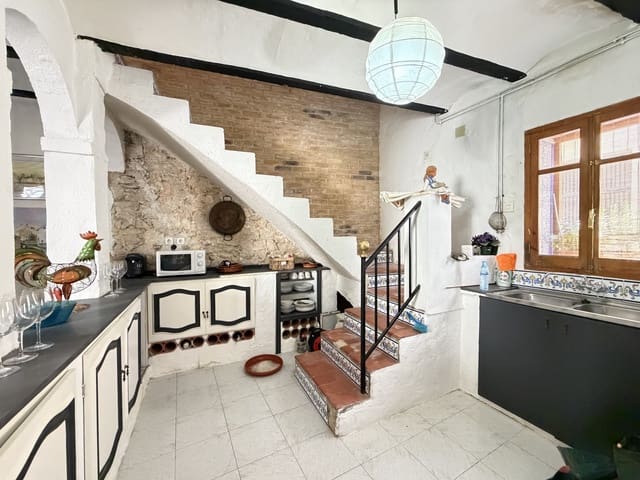 3 bedroom Townhouse for sale in Benimassot - € 75,000 (Ref: 9937384)