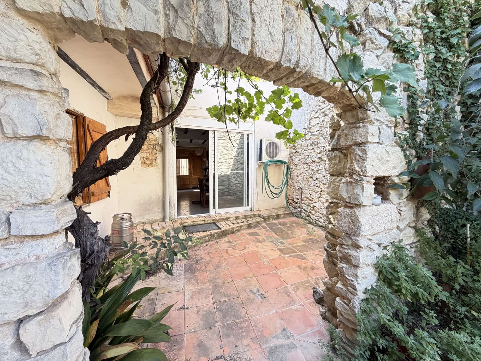 3 bedroom Townhouse for sale in Benimassot - € 75,000 (Ref: 9937384)