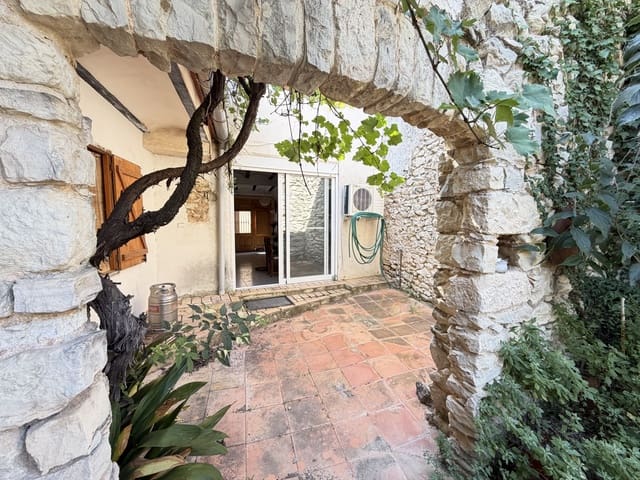 3 bedroom Townhouse for sale in Benimassot - € 75,000 (Ref: 9937384)