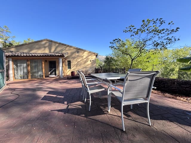 4 sovrum Finca/Hus på landet till salu i Muro de Alcoy med garage - 225 000 € (Ref: 9937417)