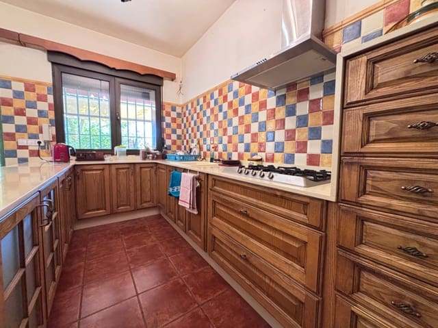 4 sypialnia Willa na sprzedaż w Muro de Alcoy z garażem - 225 000 € (Ref: 9937417)