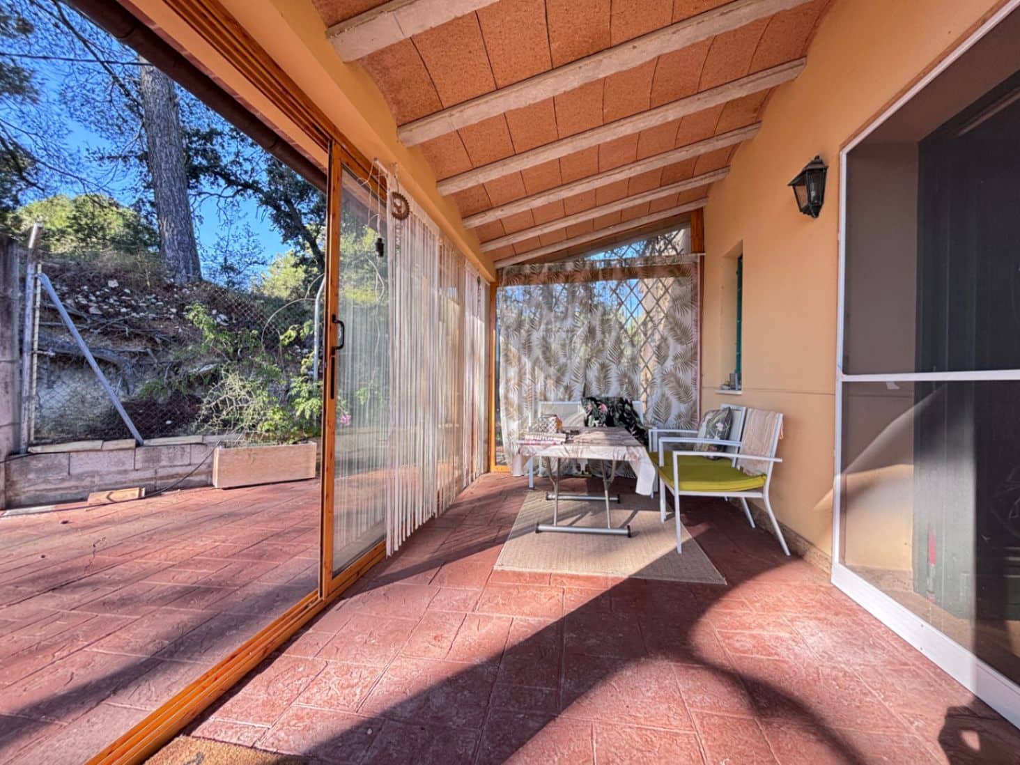 4 bedroom Villa for sale in Muro de Alcoy with garage - € 225,000 (Ref: 9937417)