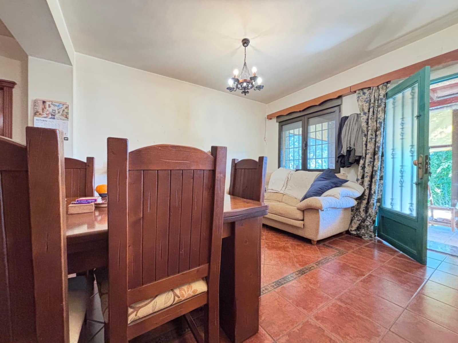 4 bedroom Villa for sale in Muro de Alcoy with garage - € 225,000 (Ref: 9937417)