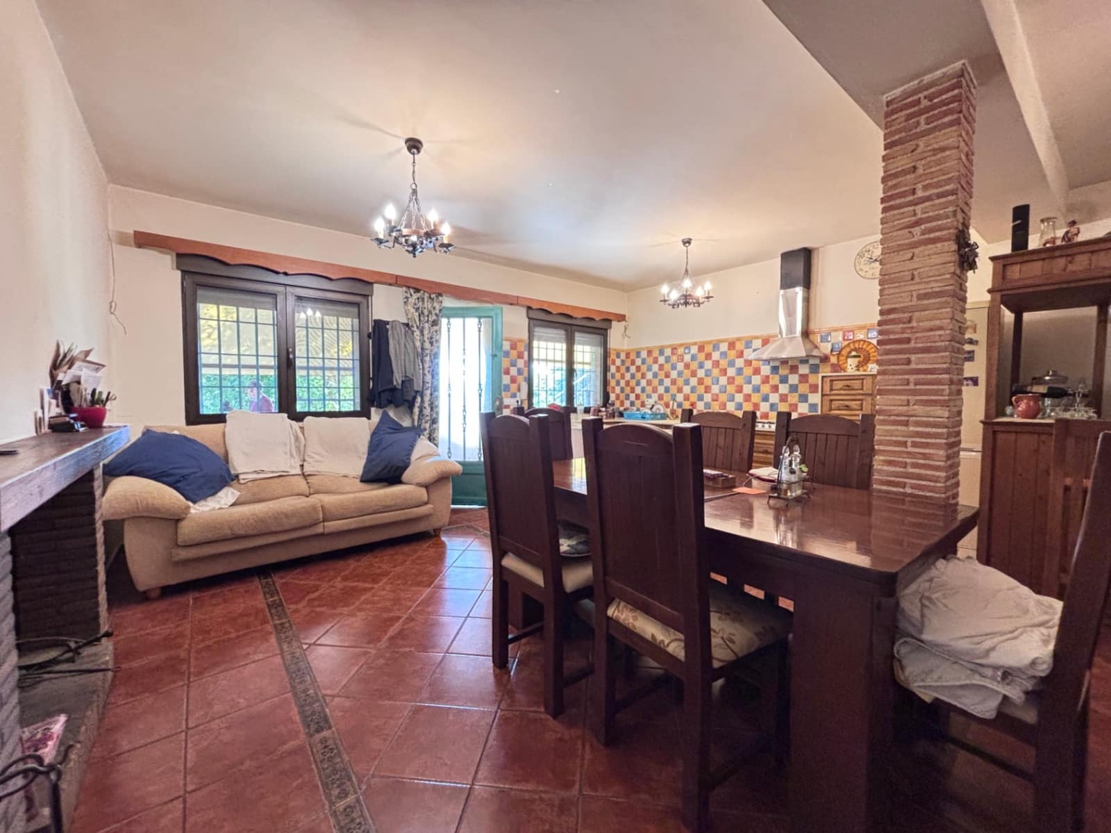 4 bedroom Villa for sale in Muro de Alcoy with garage - € 225,000 (Ref: 9937417)