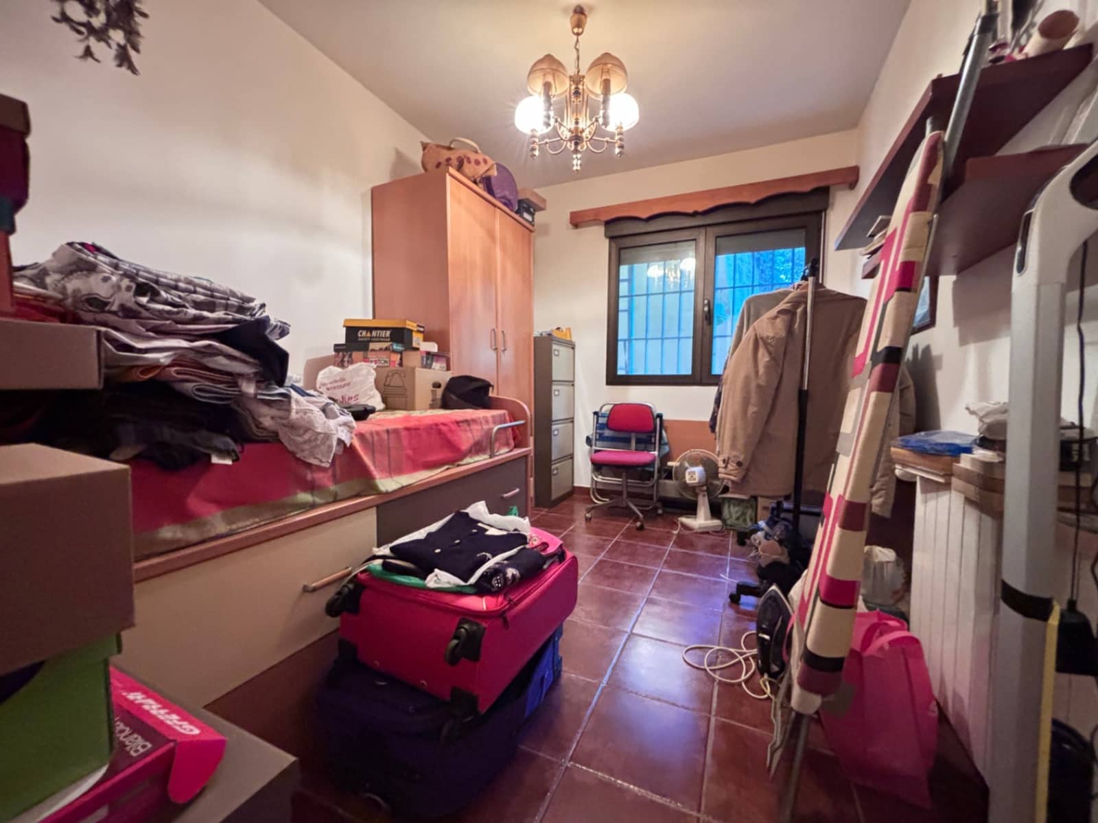 4 bedroom Villa for sale in Muro de Alcoy with garage - € 225,000 (Ref: 9937417)