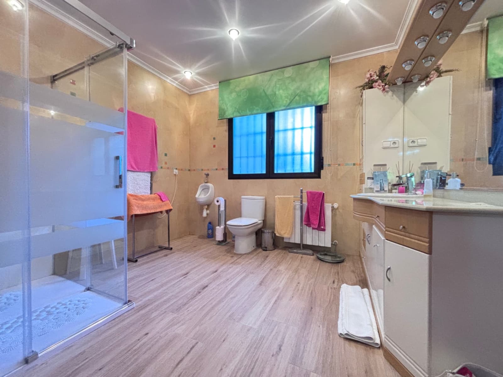 4 bedroom Villa for sale in Muro de Alcoy with garage - € 225,000 (Ref: 9937417)