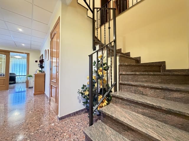 6 sovrum Villa till salu i Alcoy / Alcoi med garage - 549 999 € (Ref: 9938807)