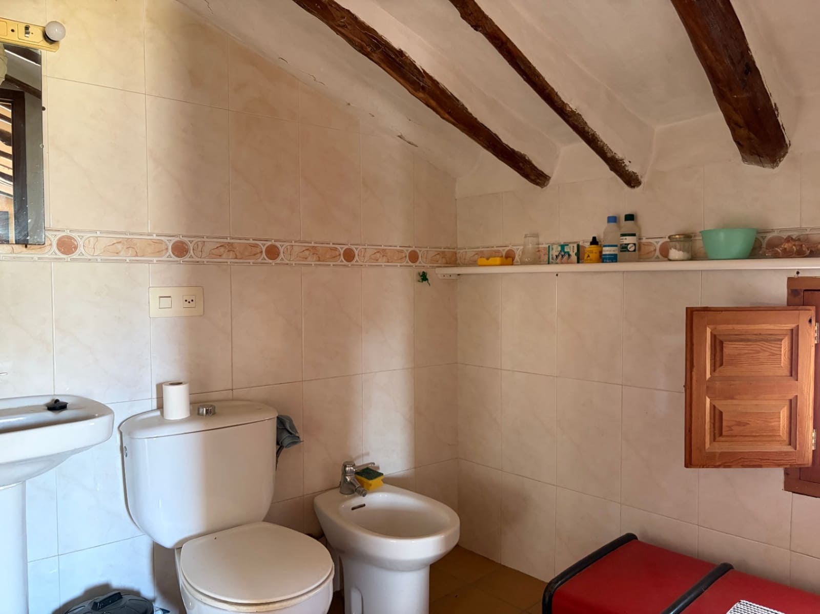 3 bedroom Townhouse for sale in Tollos with garage - € 105,000 (Ref: 9940779)