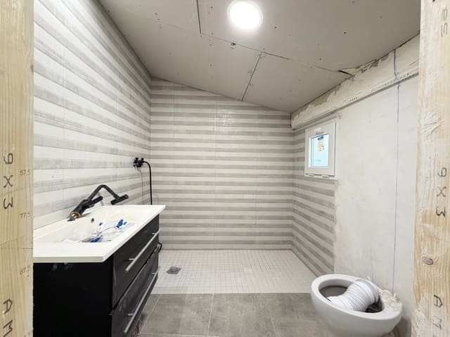 Huis te koop in Cocentaina - € 95.000 (Ref: 9950241)