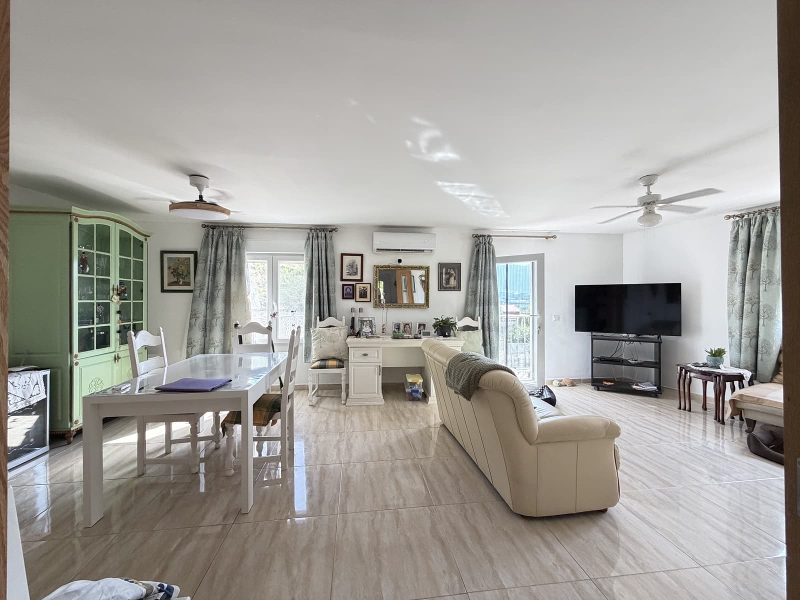 4 soveværelse Villa til salg i Muro de Alcoy med swimmingpool - € 210.000 (Ref: 9954544)