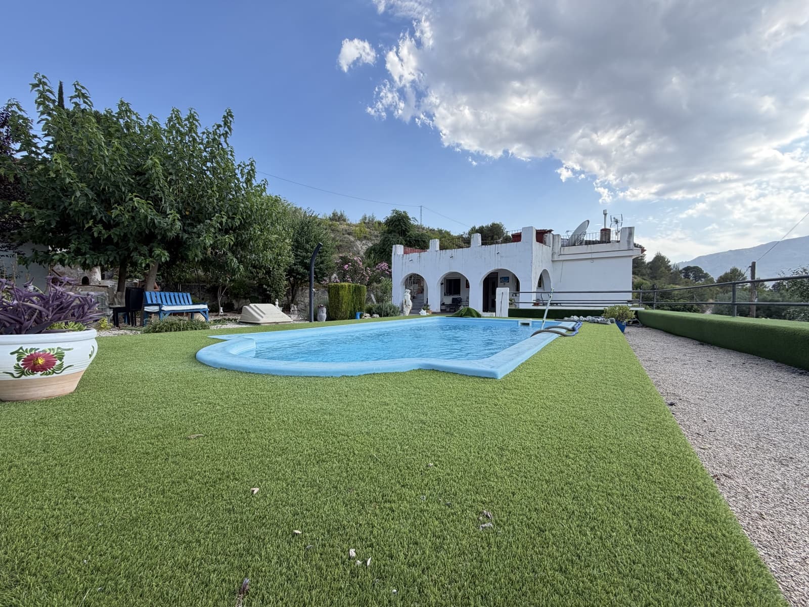 4 soveværelse Villa til salg i Muro de Alcoy med swimmingpool - € 210.000 (Ref: 9954544)
