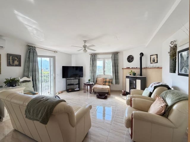 4 chambre Villa/Maison à vendre à Muro de Alcoy avec piscine garage - 210 000 € (Ref: 9954544)