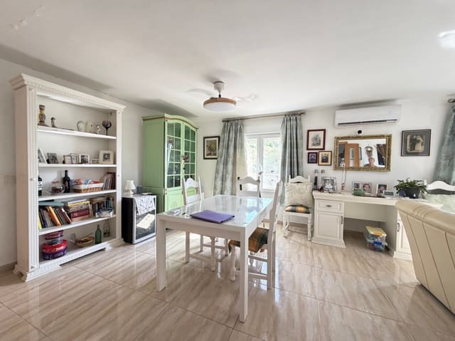 4 chambre Villa/Maison à vendre à Muro de Alcoy avec piscine garage - 210 000 € (Ref: 9954544)