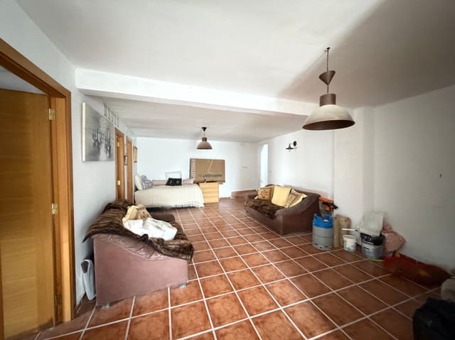 4 chambre Villa/Maison à vendre à Muro de Alcoy avec piscine garage - 210 000 € (Ref: 9954544)