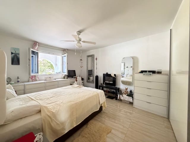 4 chambre Villa/Maison à vendre à Muro de Alcoy avec piscine garage - 210 000 € (Ref: 9954544)