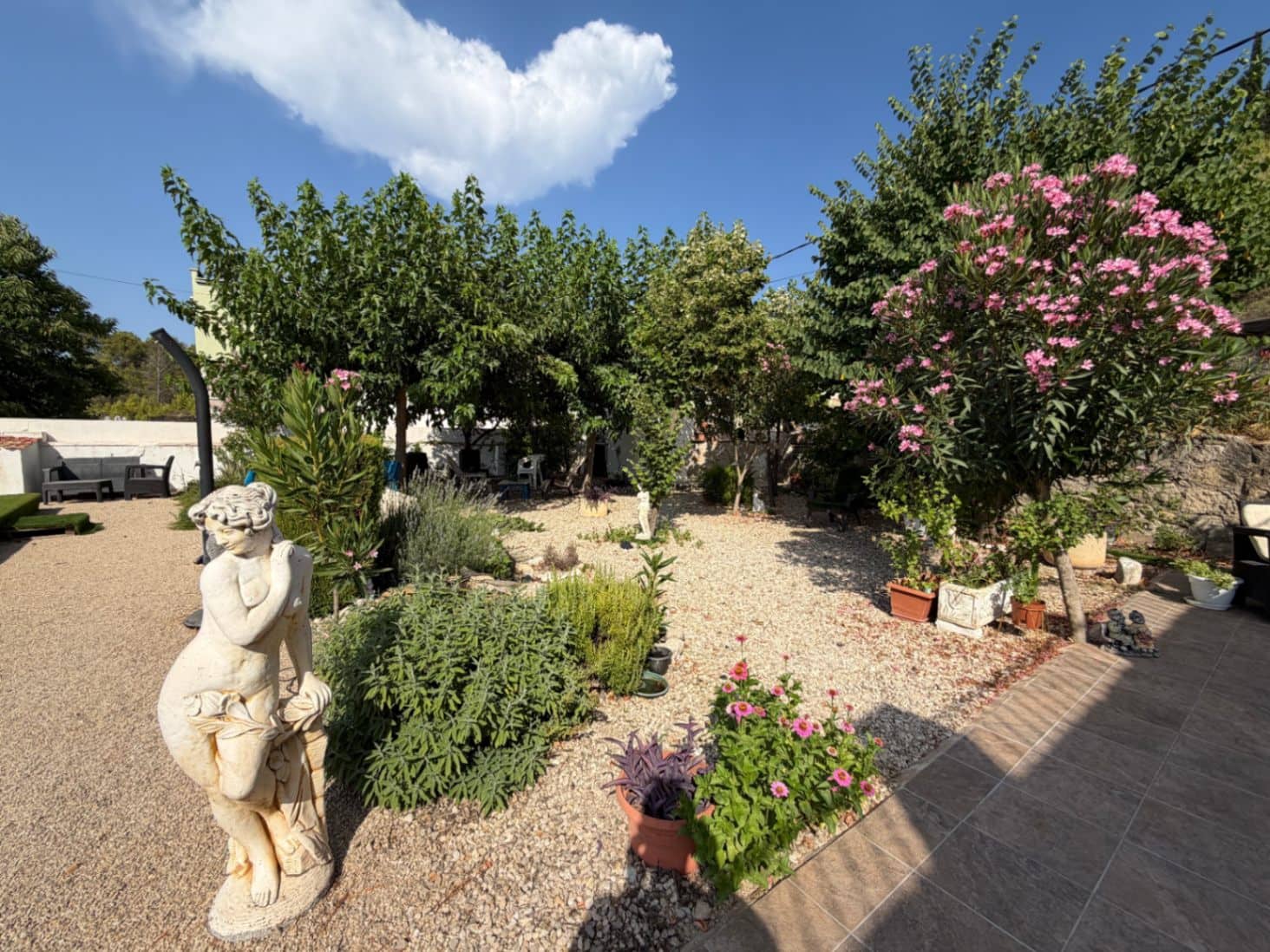 4 bedroom Villa for sale in Muro de Alcoy with pool garage - € 210,000 (Ref: 9954544)