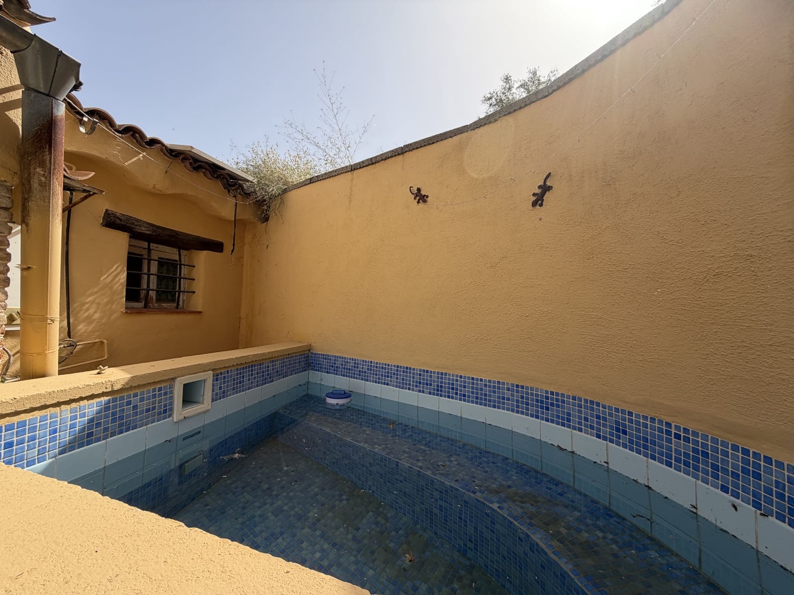 Finca/Casa Rural de 4 habitaciones en Alcoy / Alcoi en venta con piscina - 200.000 € (Ref: 9996564)