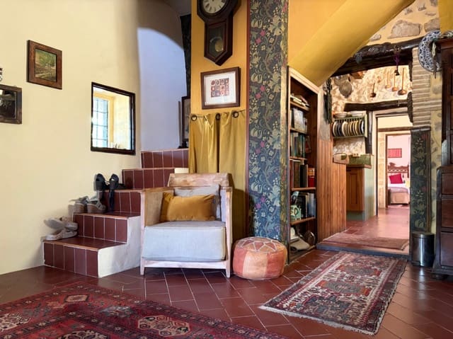4 soveværelse Villa til salg i Alcoy / Alcoi med swimmingpool garage - € 200.000 (Ref: 9996564)
