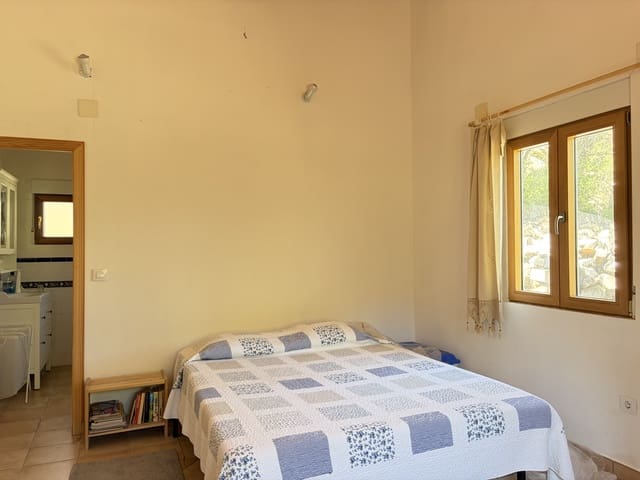 2 slaapkamer Finca/Landhuis te koop in Alcoleja - € 50.000 (Ref: 9997561)