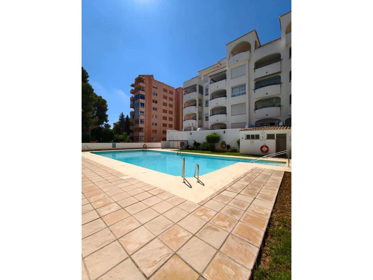 2 soveværelse Lejlighed til salg i Benalmadena med swimmingpool garage - € 359.000 (Ref: 10080318)