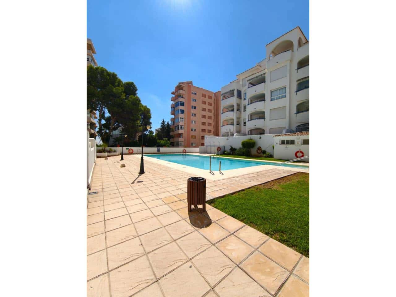 2 soveværelse Lejlighed til salg i Benalmadena med swimmingpool garage - € 359.000 (Ref: 10080318)