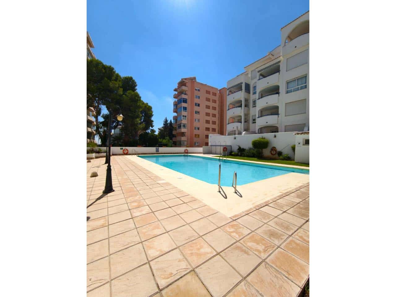 2 soveværelse Lejlighed til salg i Benalmadena med swimmingpool garage - € 359.000 (Ref: 10080318)