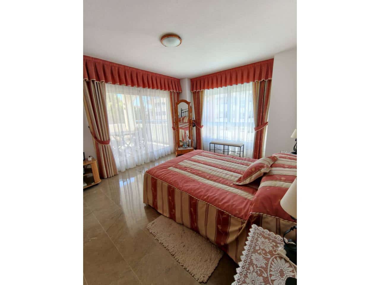 2 soveværelse Lejlighed til salg i Benalmadena med swimmingpool garage - € 359.000 (Ref: 10080318)