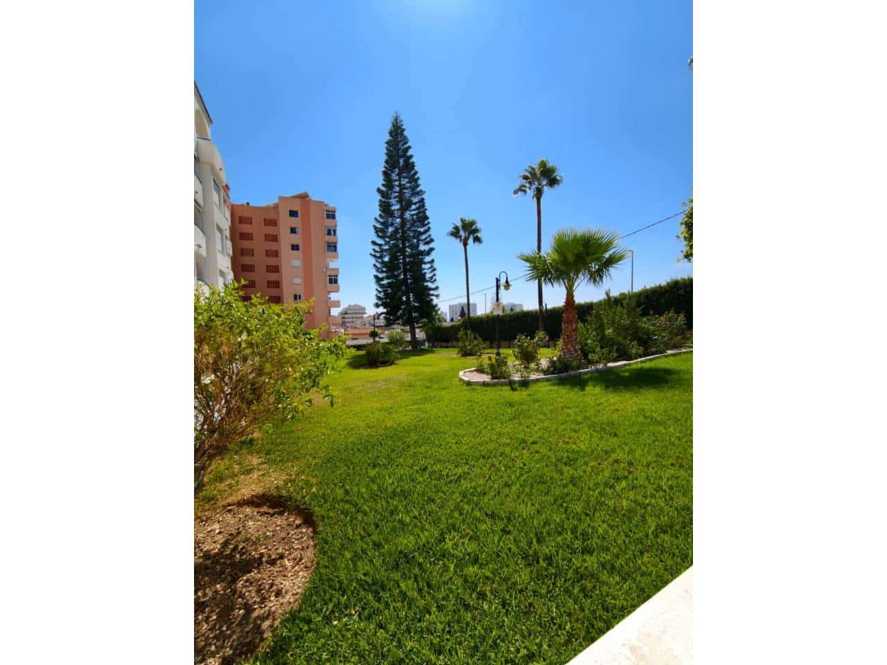 2 soveværelse Lejlighed til salg i Benalmadena med swimmingpool garage - € 359.000 (Ref: 10080318)