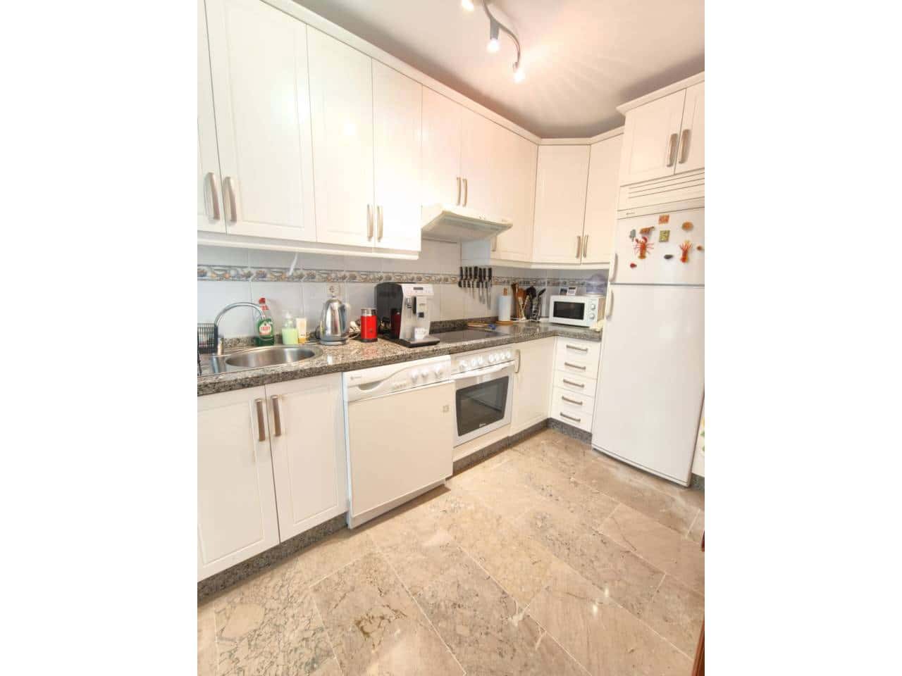 2 soveværelse Lejlighed til salg i Benalmadena med swimmingpool garage - € 359.000 (Ref: 10080318)