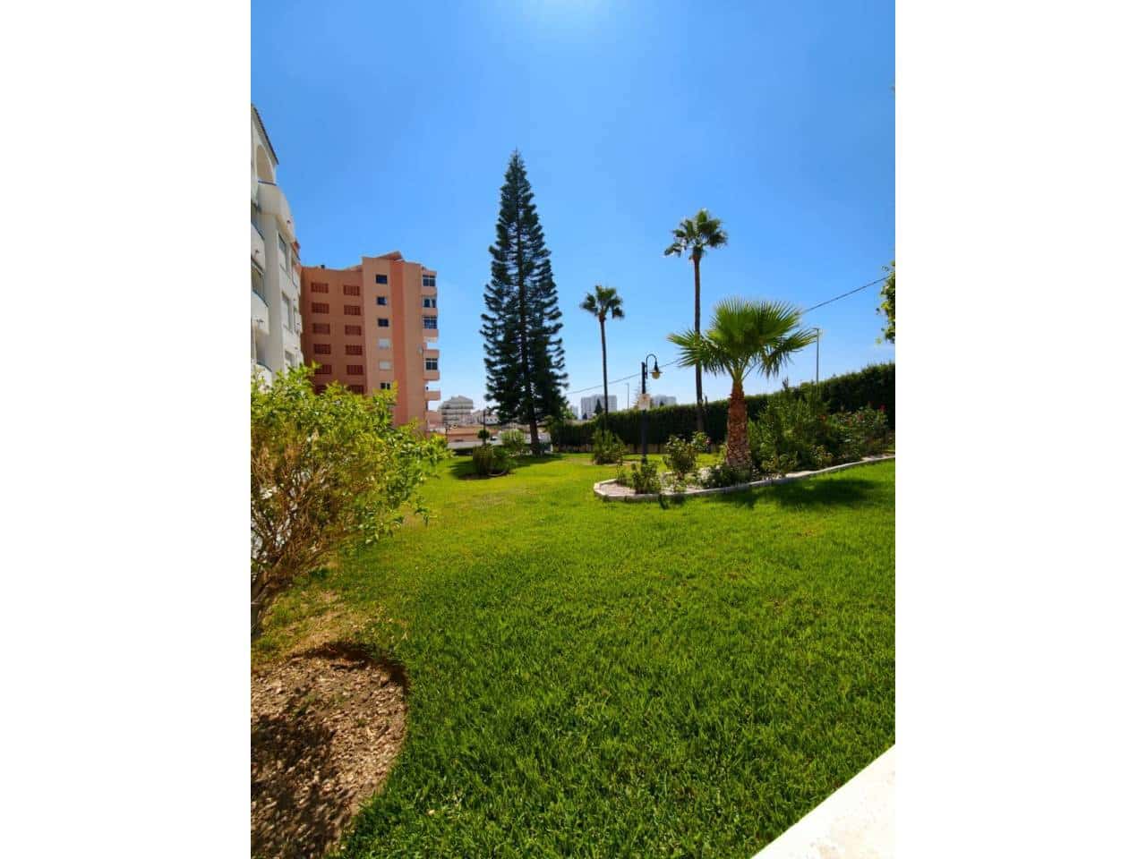 2 soveværelse Lejlighed til salg i Benalmadena med swimmingpool garage - € 359.000 (Ref: 10080318)