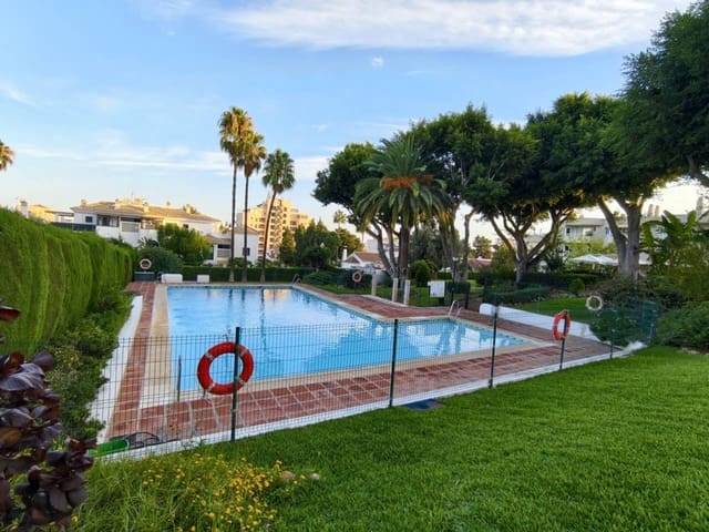 2 soverom Leilighet til salgs i Torremolinos med svømmebasseng garasje - € 425 000 (Ref: 10101347)