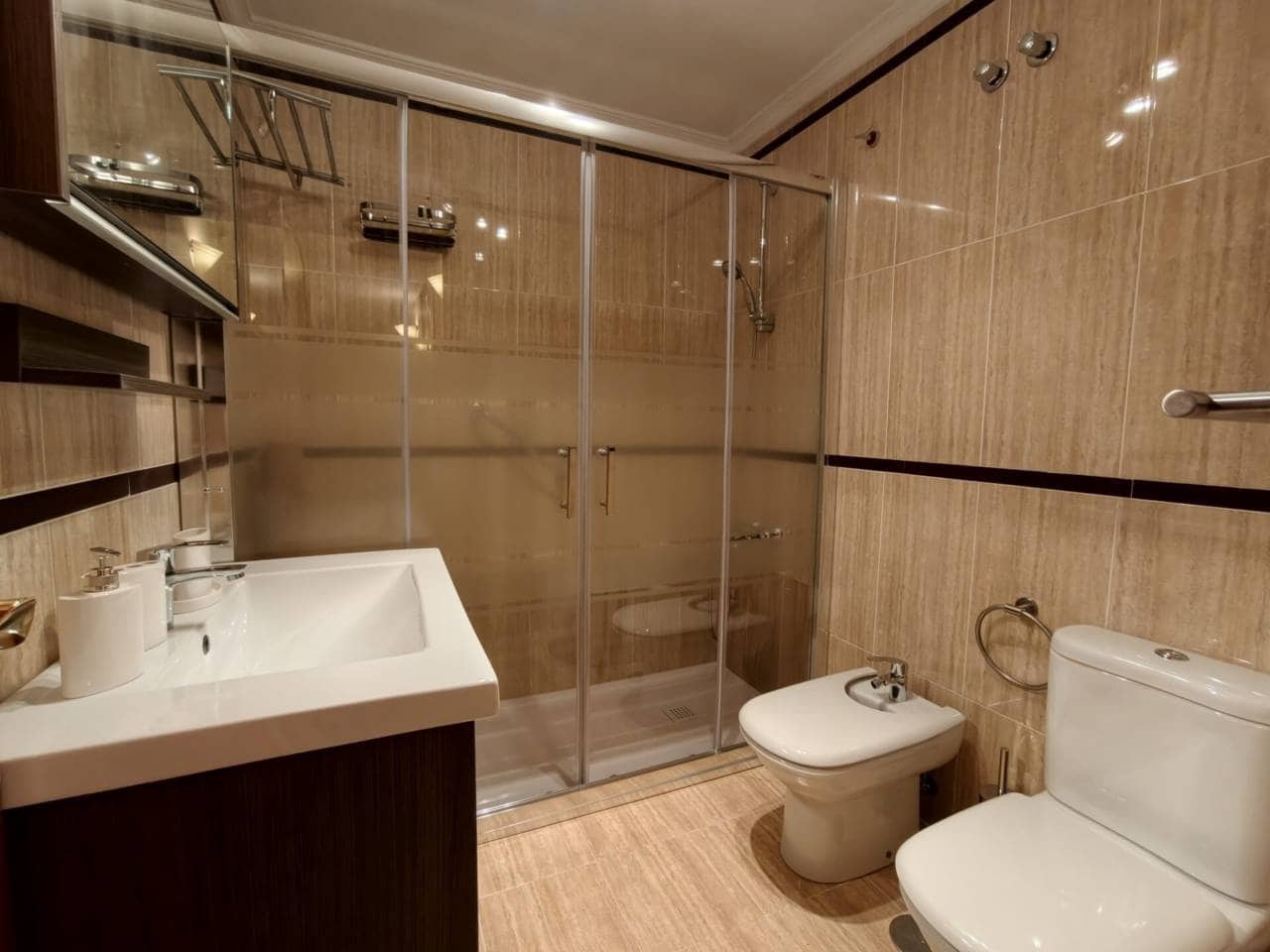 3 Zimmer Apartment zu vermieten in Malaga Stadt - 1.900 € (Ref: 10148255)