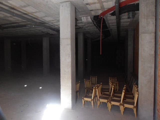 Kommersiell til salgs i Puerto Marina, Benalmádena - € 950 000 (Ref: 4529771)