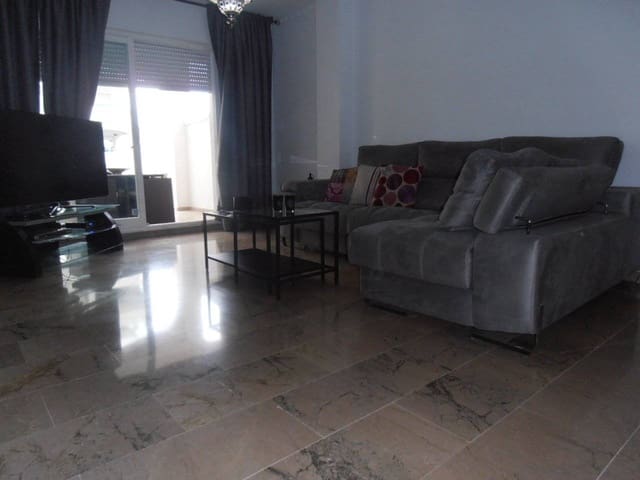 Appartement de 2 chambres à louer à Puerto Marina, Benalmádena avec piscine garage - 1 650 € (Ref: 4595317)