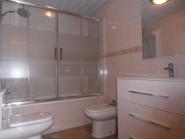 Appartement de 2 chambres à louer à Puerto Marina, Benalmádena avec piscine garage - 1 650 € (Ref: 4595317)