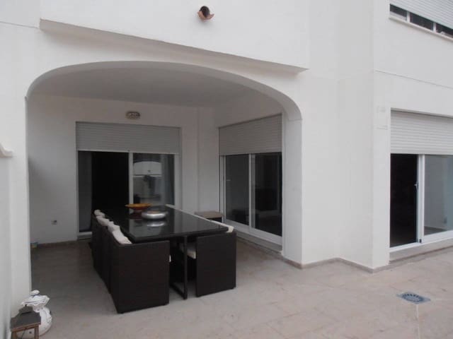 Appartement de 2 chambres à louer à Puerto Marina, Benalmádena avec piscine garage - 1 650 € (Ref: 4595317)