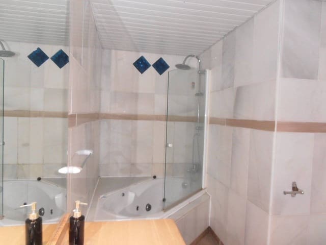 1 bedroom Apartment for rent in Benalmádena with pool - € 1,300 (Ref: 5065580)
