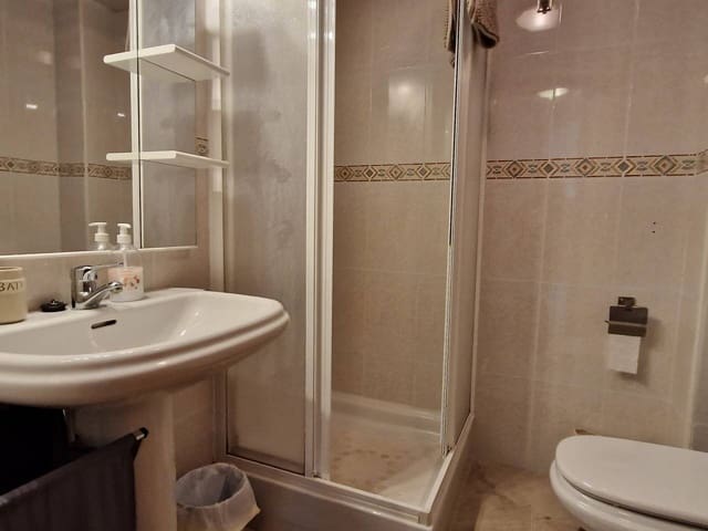 2 soverom Leilighet til leie i Benalmádena med svømmebasseng garasje - € 1 600 (Ref: 5158366)