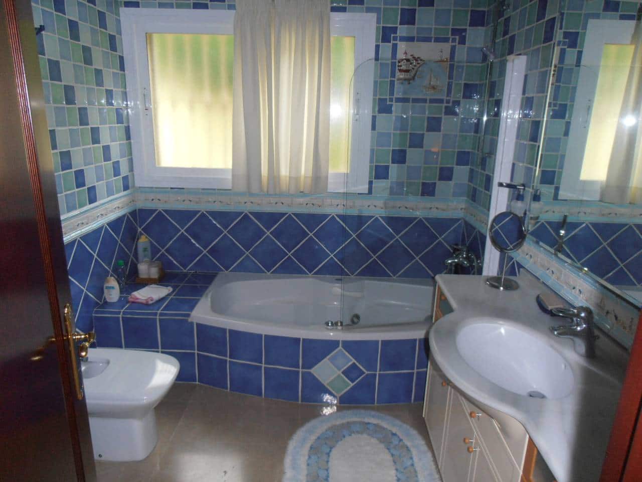 6 bedroom Villa for sale in Benalmadena with pool garage - € 2,000,000 (Ref: 5737409)