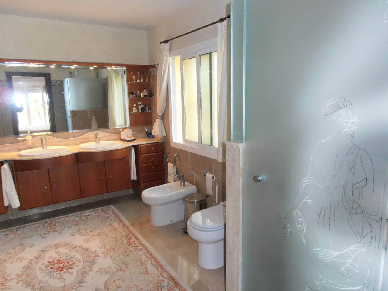 6 bedroom Villa for sale in Benalmadena with pool garage - € 2,000,000 (Ref: 5737409)