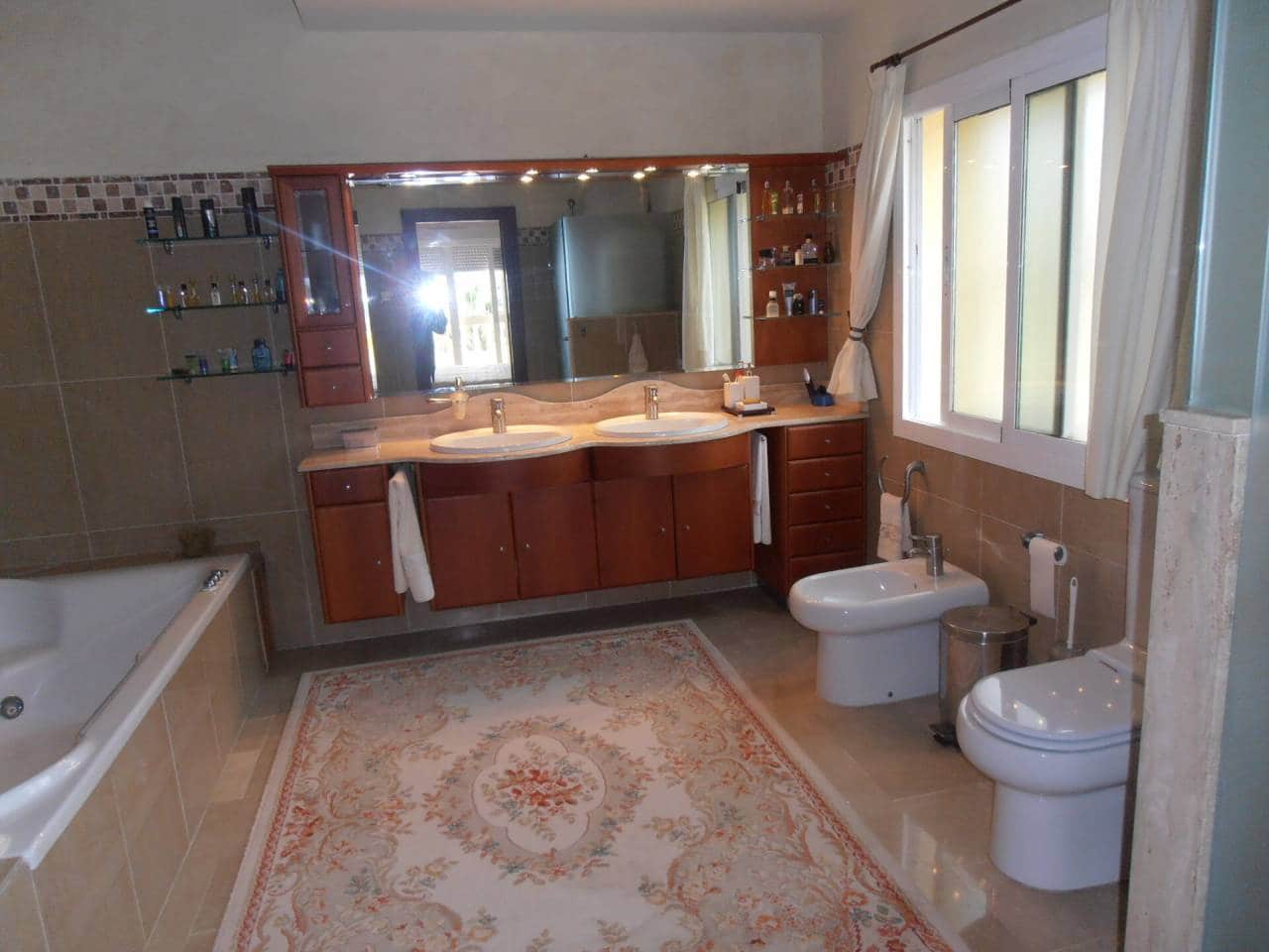 6 bedroom Villa for sale in Benalmadena with pool garage - € 2,000,000 (Ref: 5737409)