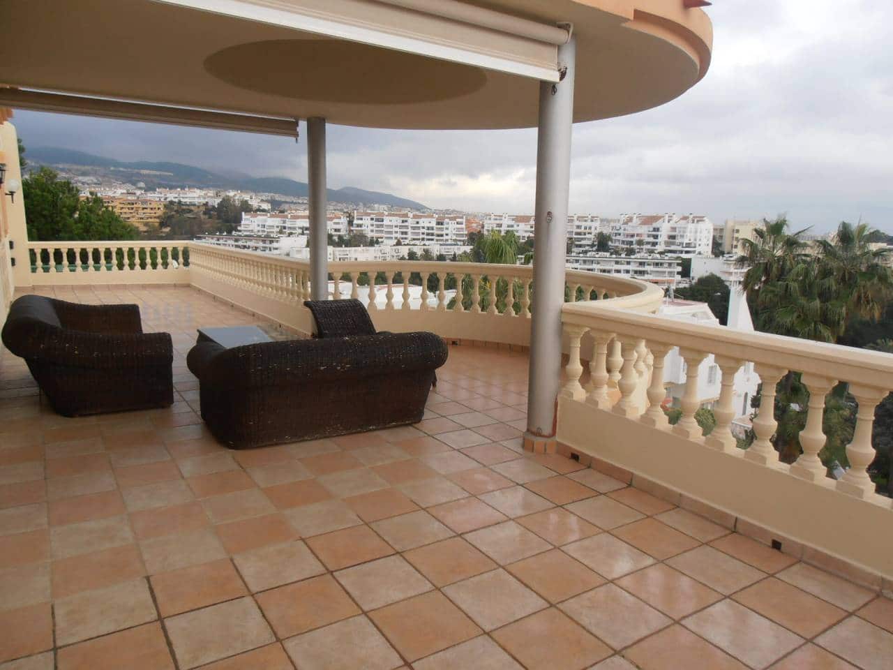 6 bedroom Villa for sale in Benalmadena with pool garage - € 2,000,000 (Ref: 5737409)