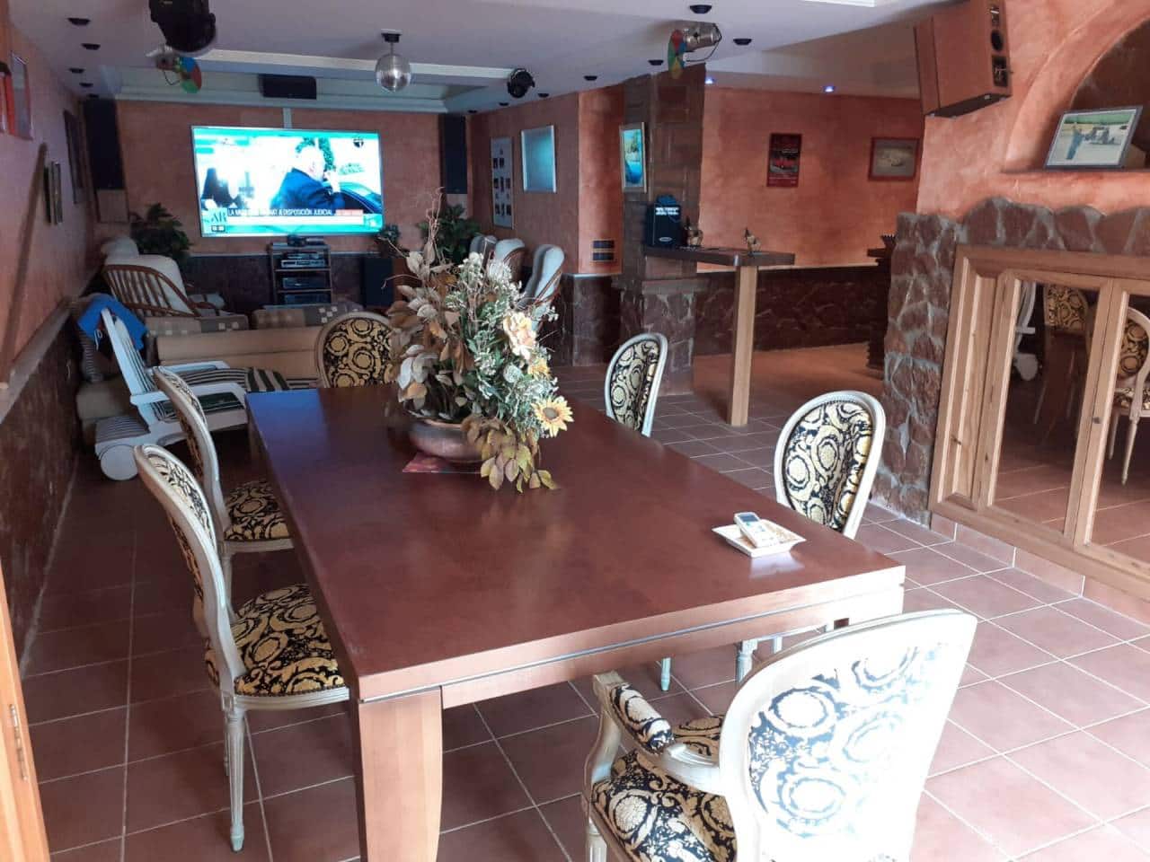 6 bedroom Villa for sale in Benalmadena with pool garage - € 2,000,000 (Ref: 5737409)