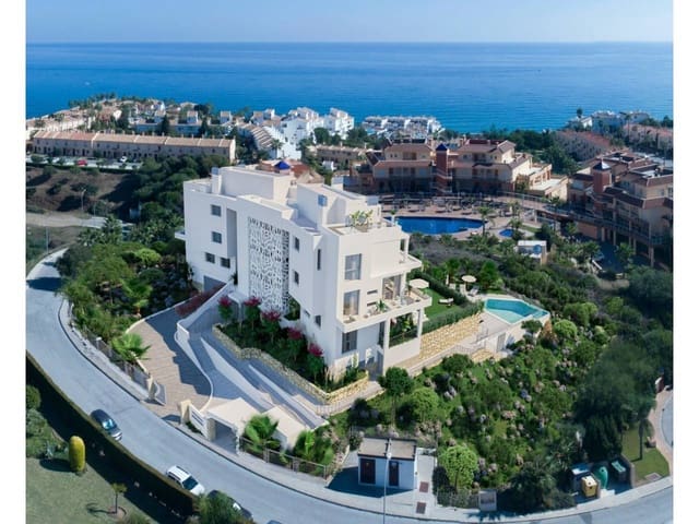 2 bedroom Flat for sale in Mijas with pool garage - € 525,000 (Ref: 6303703)