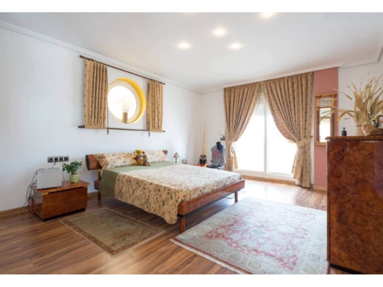 6 chambre Penthouse à vendre à Benalmadena avec piscine garage - 3 000 000 € (Ref: 7187466)