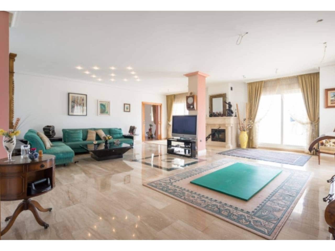 6 chambre Penthouse à vendre à Benalmadena avec piscine garage - 3 000 000 € (Ref: 7187466)